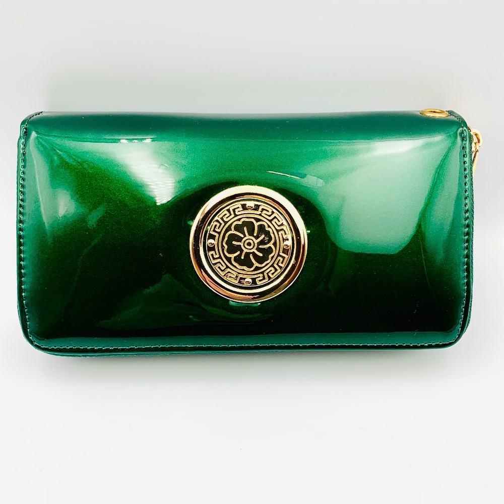 Chic green shiny patent leather gold-tone circular emblem zippered clutch/wallet